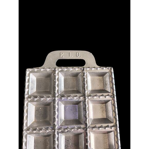 PIO Italian Ravioli Mold for 24 Individual Pieces Aluminum - Picture 3 of 4